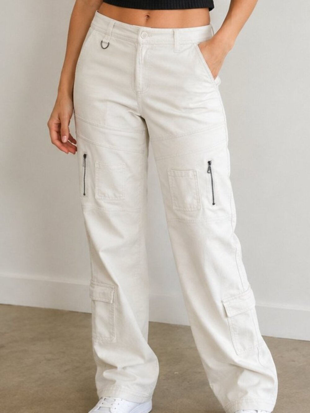 Suzanne’s Cream Cargo Pants Women’s Size 14 Utility Stretch Casual Pants